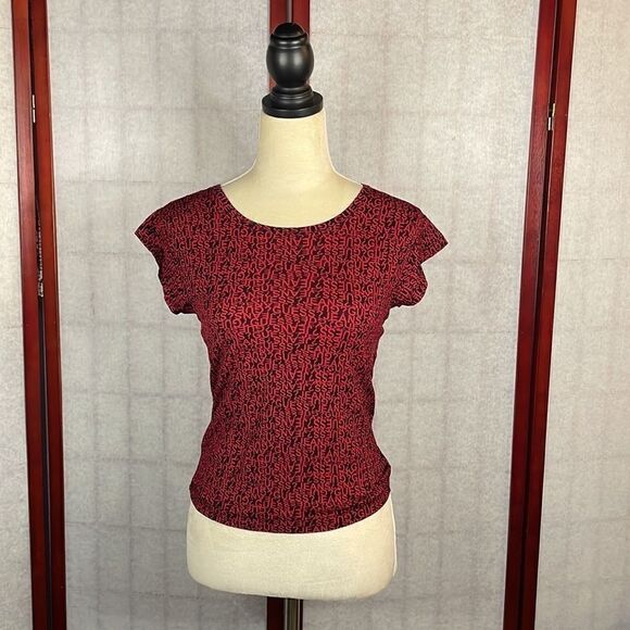 Guess Jeans Black & Red Nylon Logo Short Sleeve Top (Size: Medium) - Picture 6 of 13